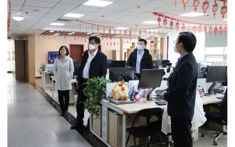 東營(yíng)區(qū)組織部、工信局領(lǐng)導(dǎo)及山東省數(shù)字治理專(zhuān)家蒞臨公司指導(dǎo)